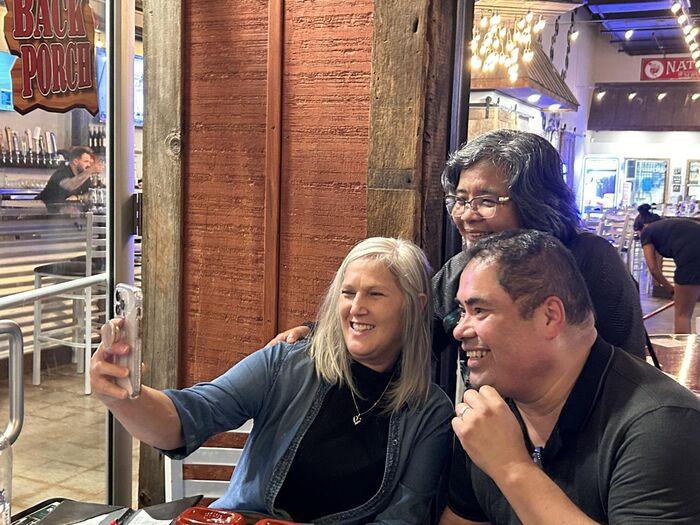 Discover Ministries partners fellowship dinner in Florida